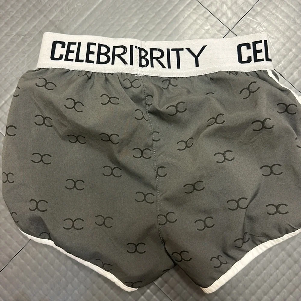 CELEBRITY DANCE GIRL YOUTH DANCE ACTIVE SHORTS GRAY WITH POCKETS YOUTH MEDIUM